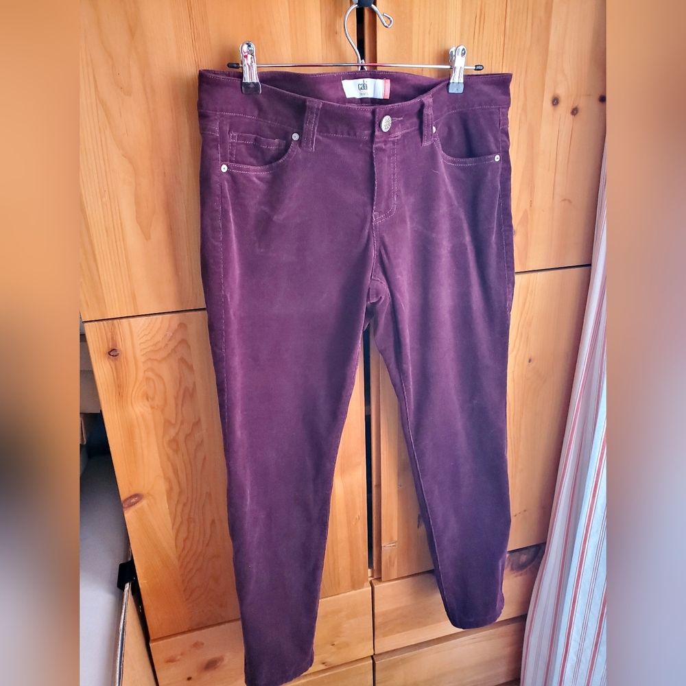 Cabi Women's Burgundy Skinny Corduroy Jeans Size 10